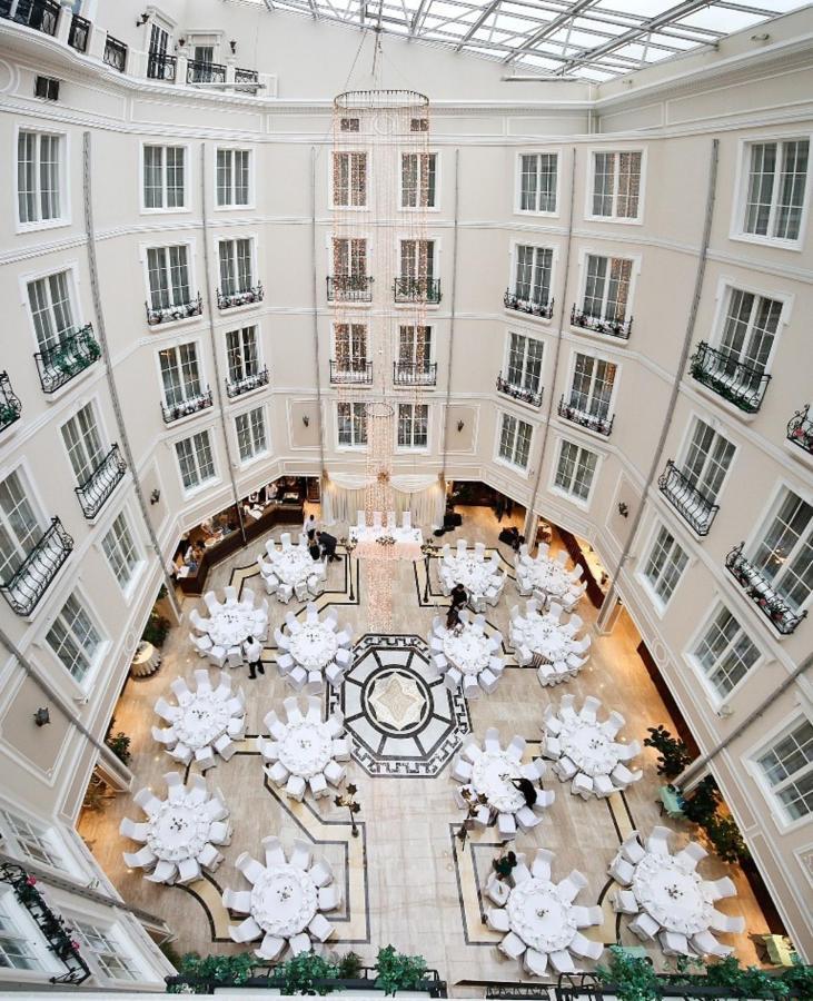 Grand Hotel Emerald San Pietroburgo Esterno foto